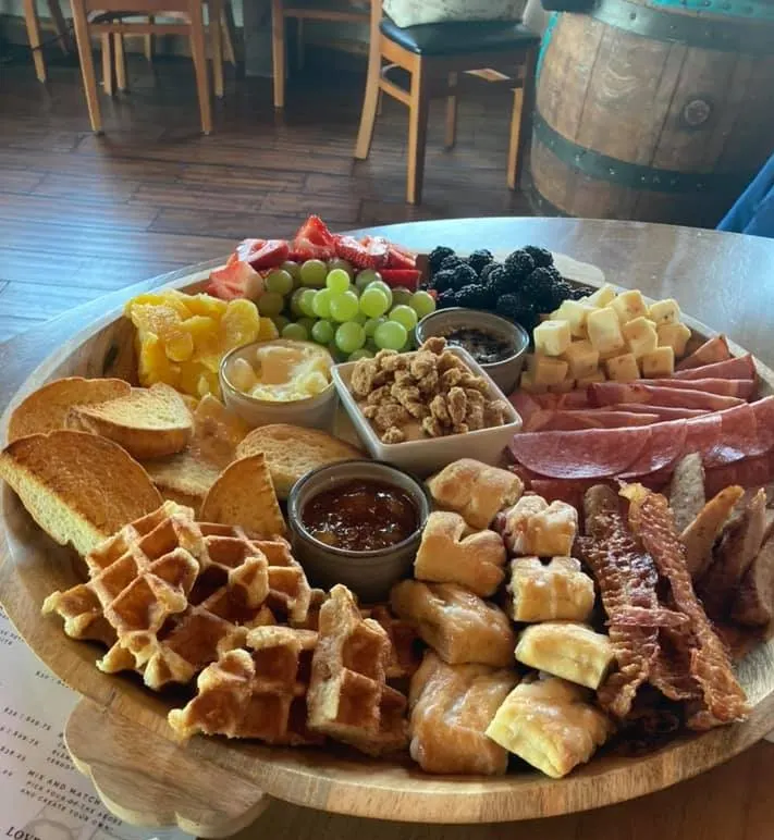 Food at Creek's Edge Winery.