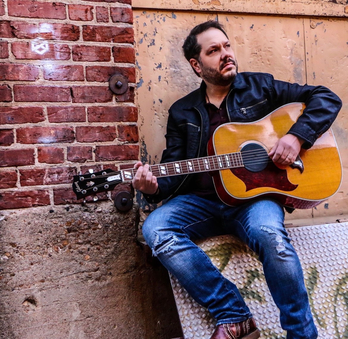 Live Music Featuring Scott Kurt